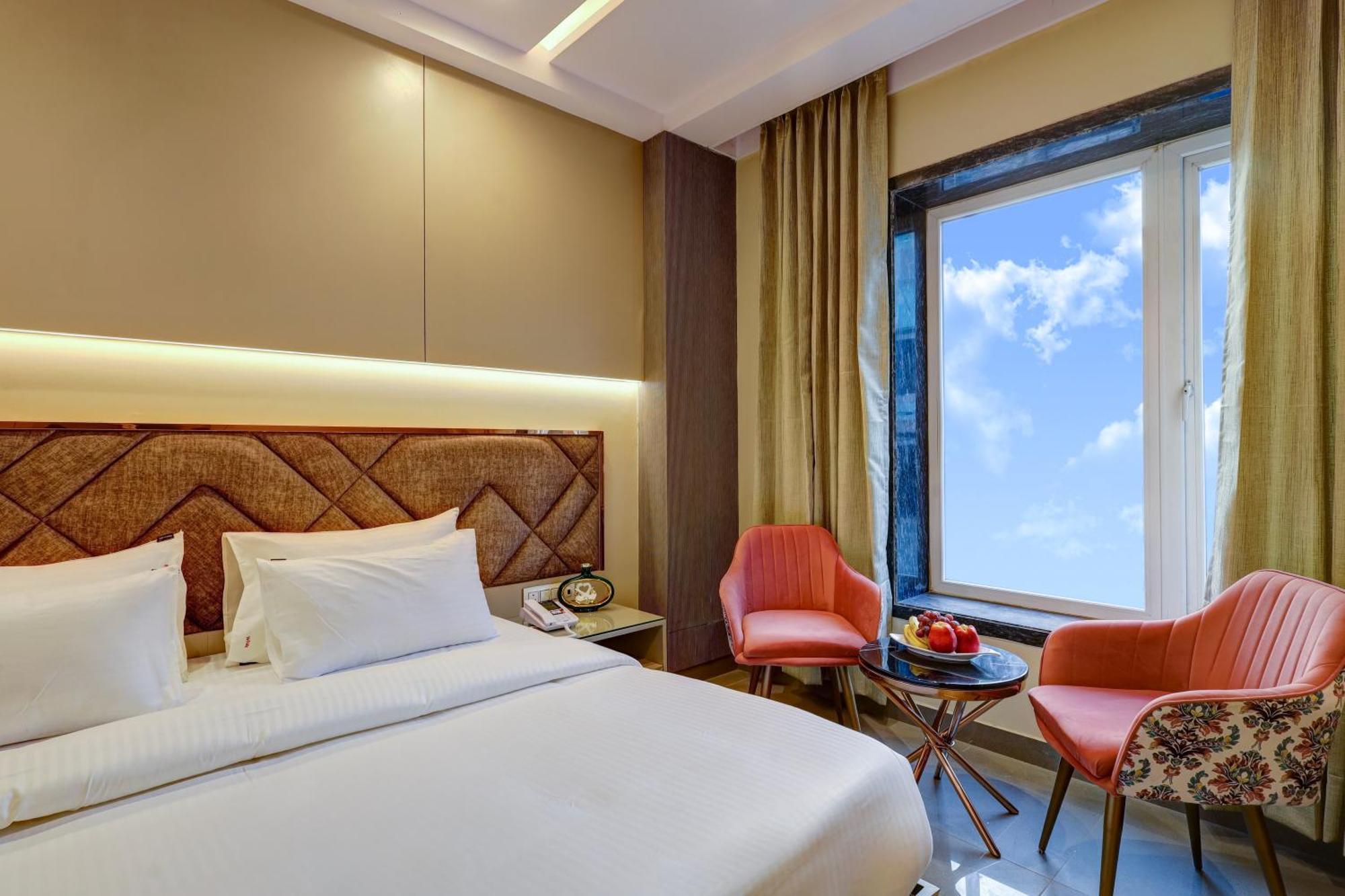 The Viking - Luxury Living Steps Away From New Delhi & Connaught Place Exterior photo
